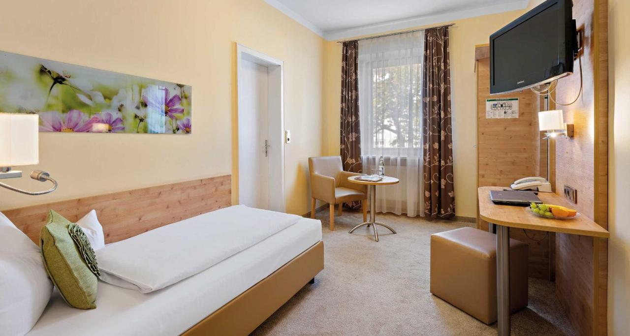 Hotel Liebl Plattling Exteriör bild